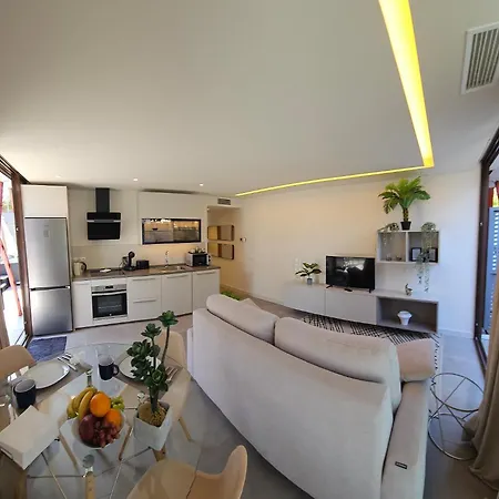 Nogalera Quintessence With Private Parking By Namaste Elite 아파트 *
