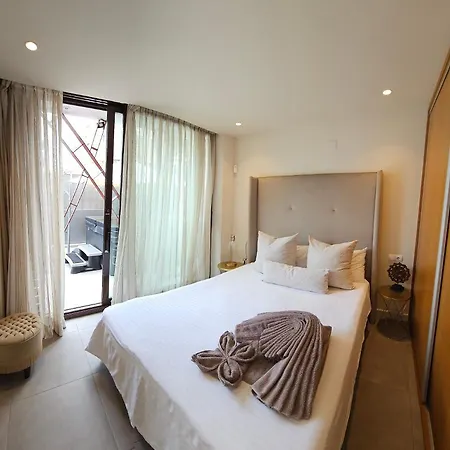 Nogalera Quintessence With Private Parking By Namaste Elite 아파트 *