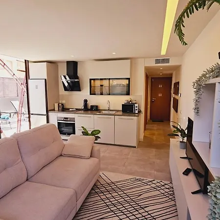 Апартаменти Nogalera Quintessence With Private Parking By Namaste Elite
