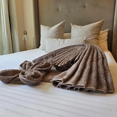 Nogalera Quintessence With Private Parking By Namaste Elite Appartement